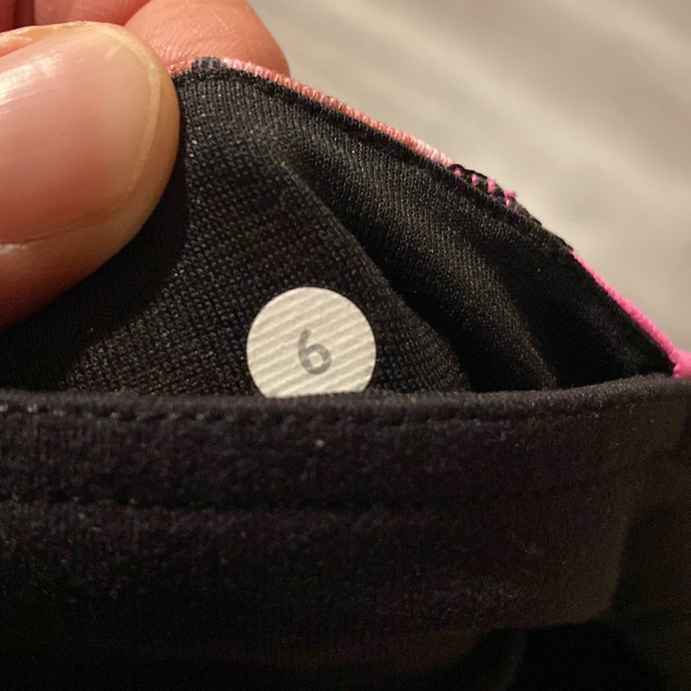 LuluLemon Leggings - Picture 4 of 4